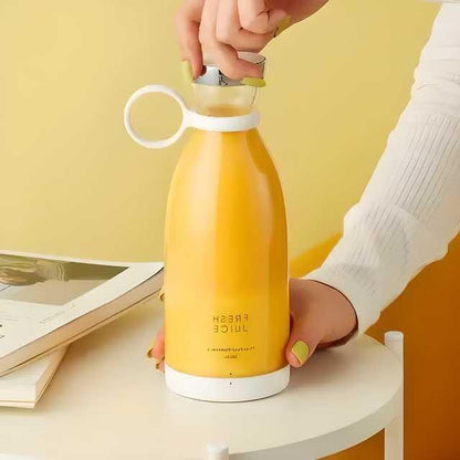 Rechargeable Mini Juicer – Powerful, Compact & Easy to Use